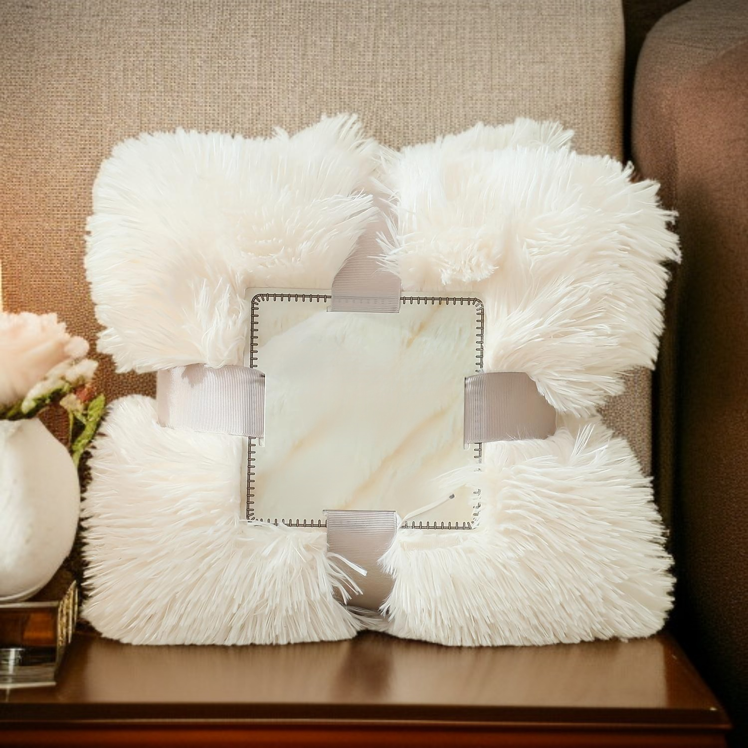 휴식시간을 위한 편안한 소파 담요