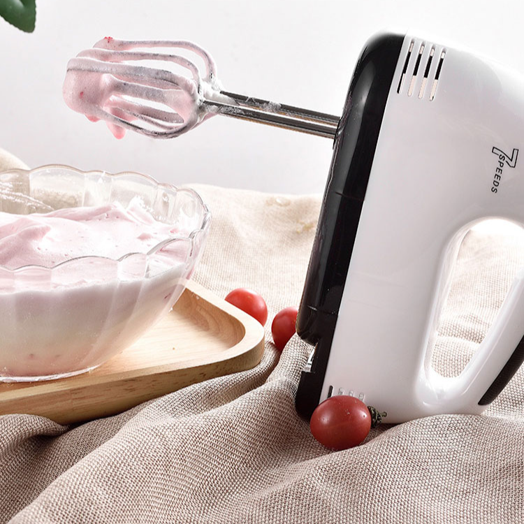 電動ハンドミキサー      四次元攪拌棒