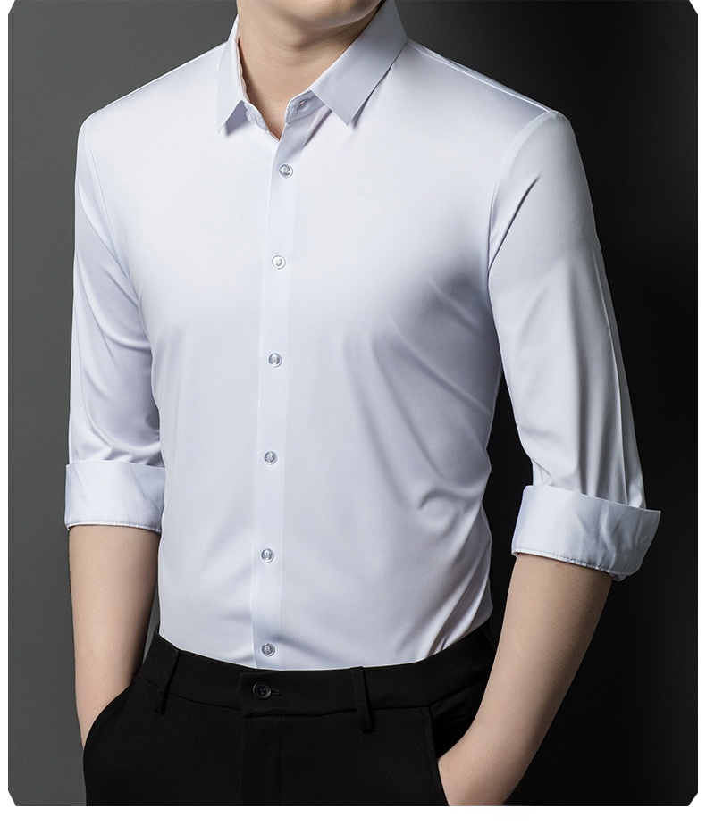 快適素材を使用した涼感長袖シャツの生地拡大