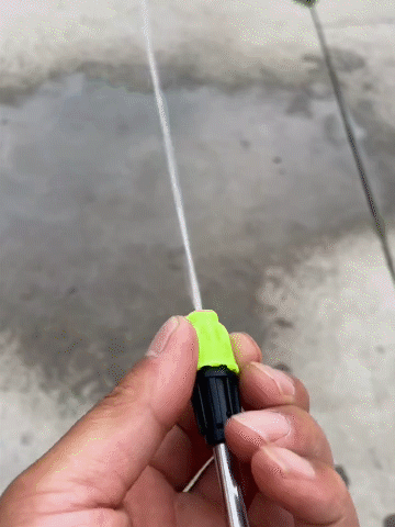 Elektrische Sprühflasche mit einstellbarem Sprühstrahl