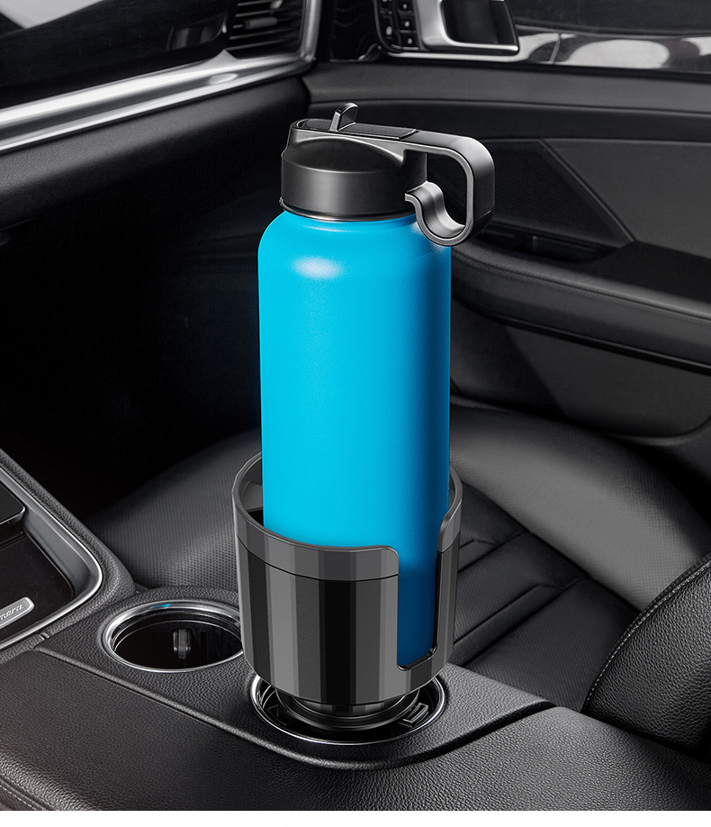 車のインテリアにマッチするカップホルダー