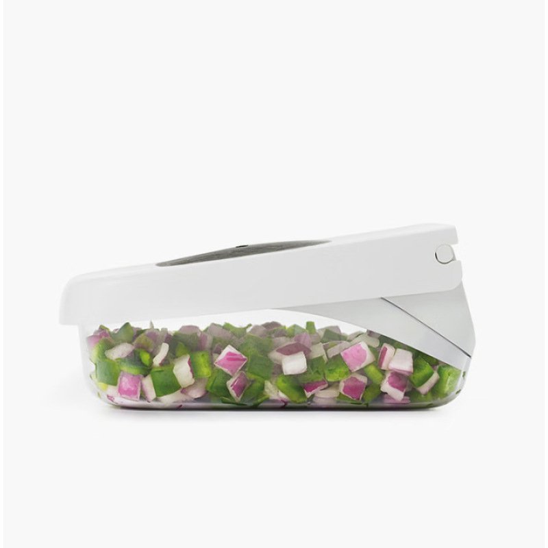 Kuchyňský nástroj na krájení kostek