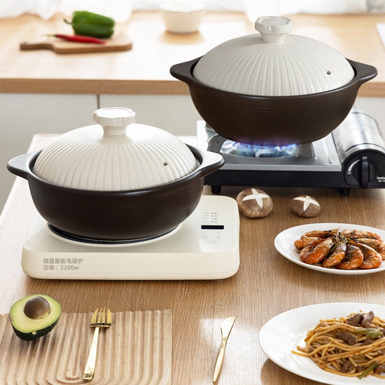 Keramický hrnec odolný vůči vysokým teplotám na dušení polévky