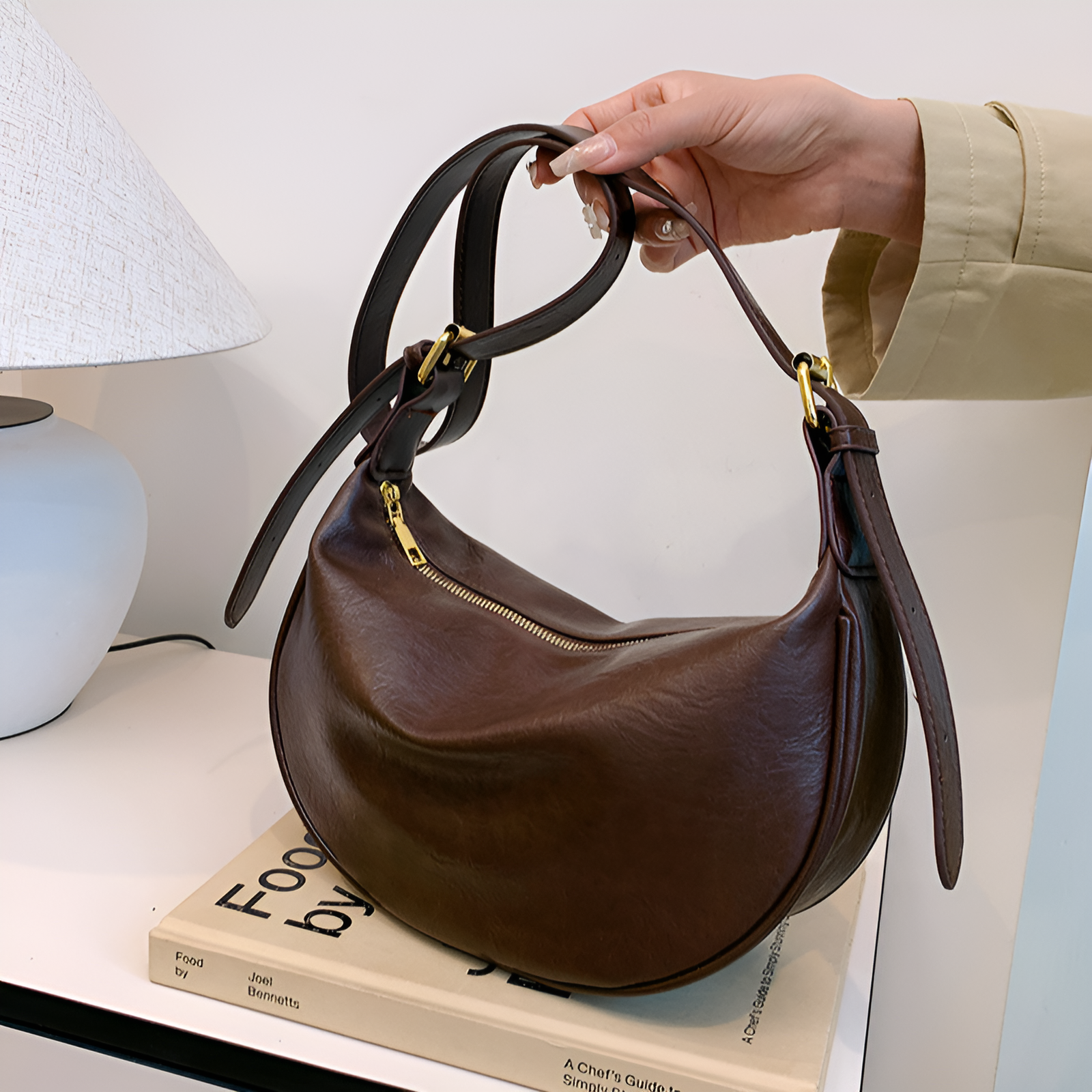 レトロ風大容量レディース餃子バッグ ソフトレザー カジュアルショルダーバッグ