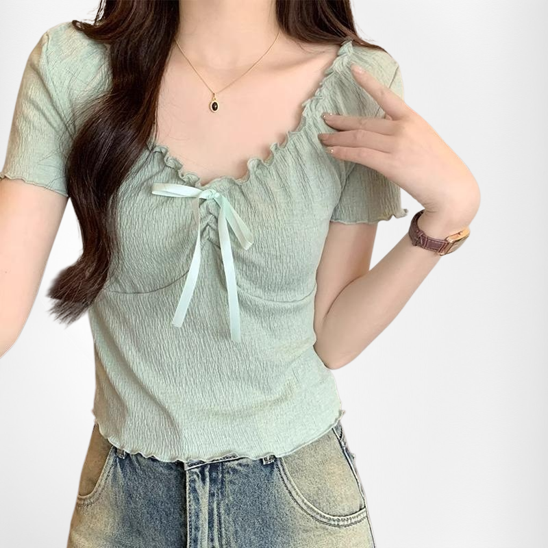 Kurzärmeliges Slim-Fit-Croptop mit Spitzen- und Rüschenverzierung für Frühling und Sommer