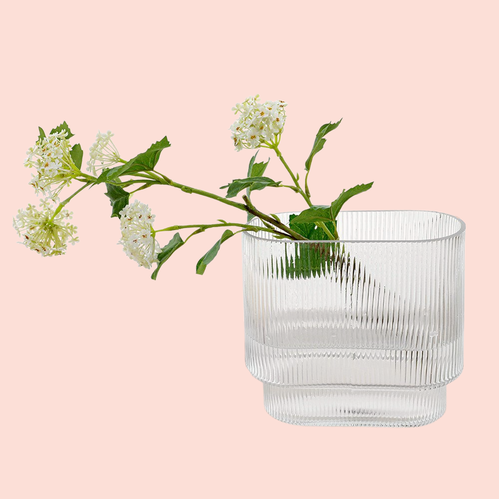 Chinese vertical glass vase