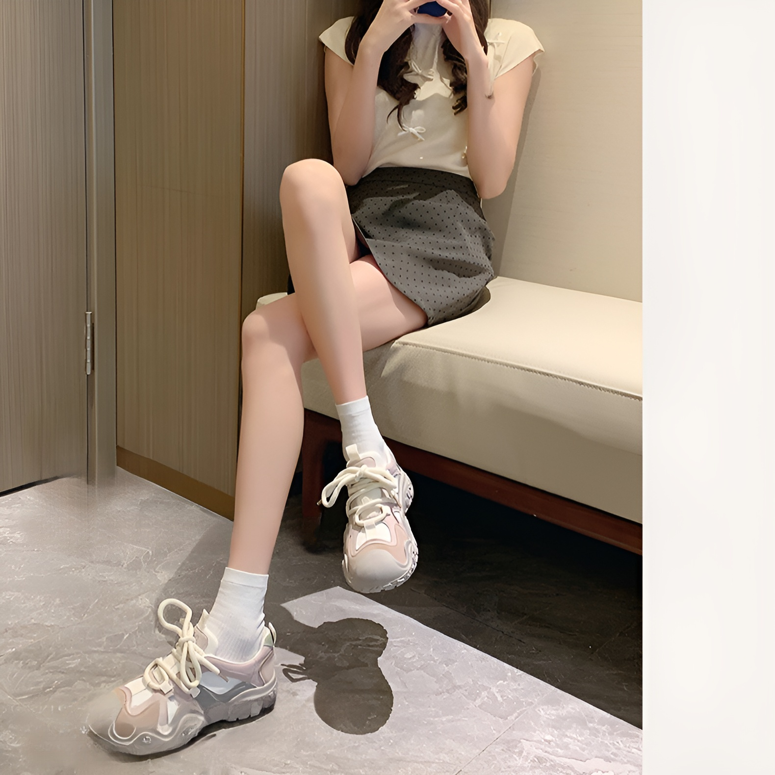 女性用スポーツシューズ 2025年新作 人気スポーツシューズ 夏用 厚底スポーツシューズ 万能ホワイトシューズ ソフトソール 軽量スポーツシューズ ランニングカジュアルシューズ