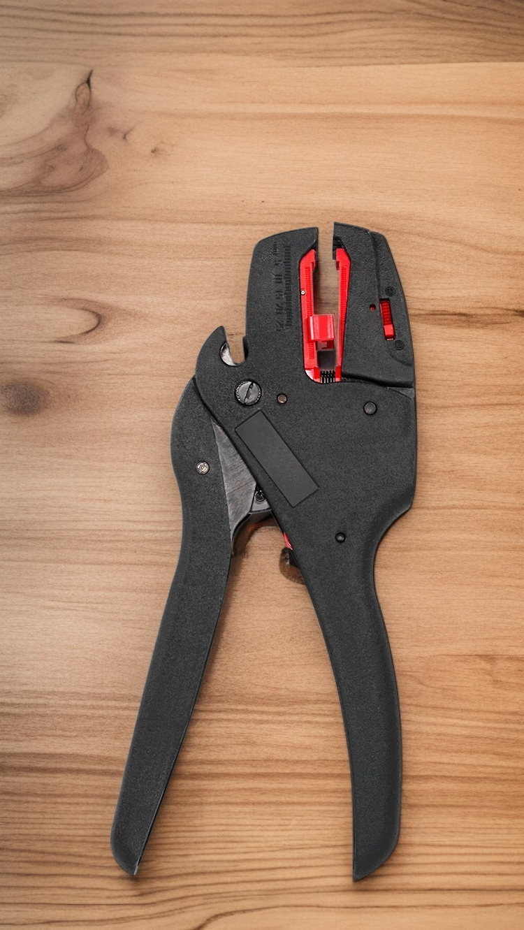 ワイヤー修理に使用する自動調整ストリッパー