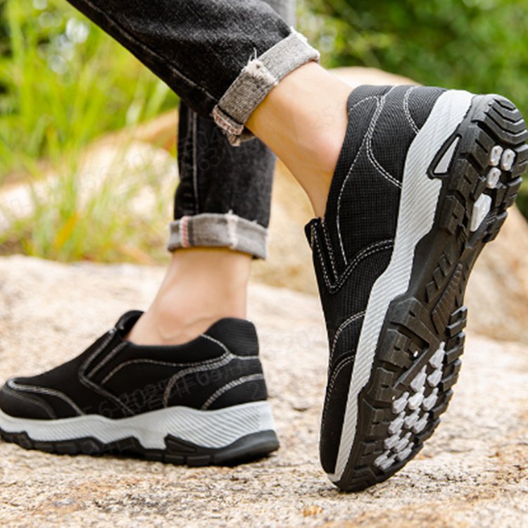 ربيع أحذية عادية