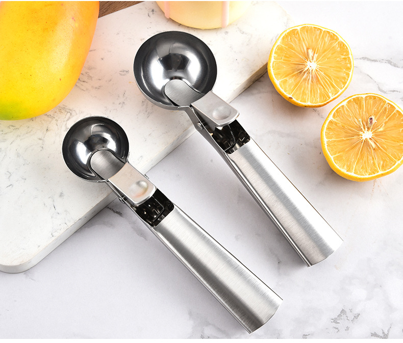 キッチンツールとしてのアイスクリームスクープ