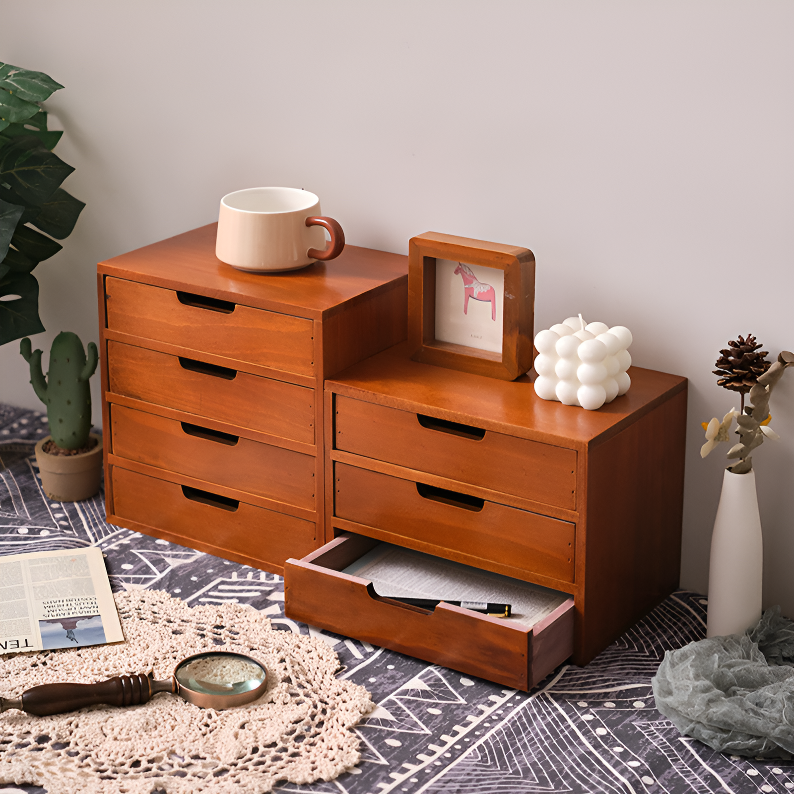 省スペースな小型木製ロッカーの使用例