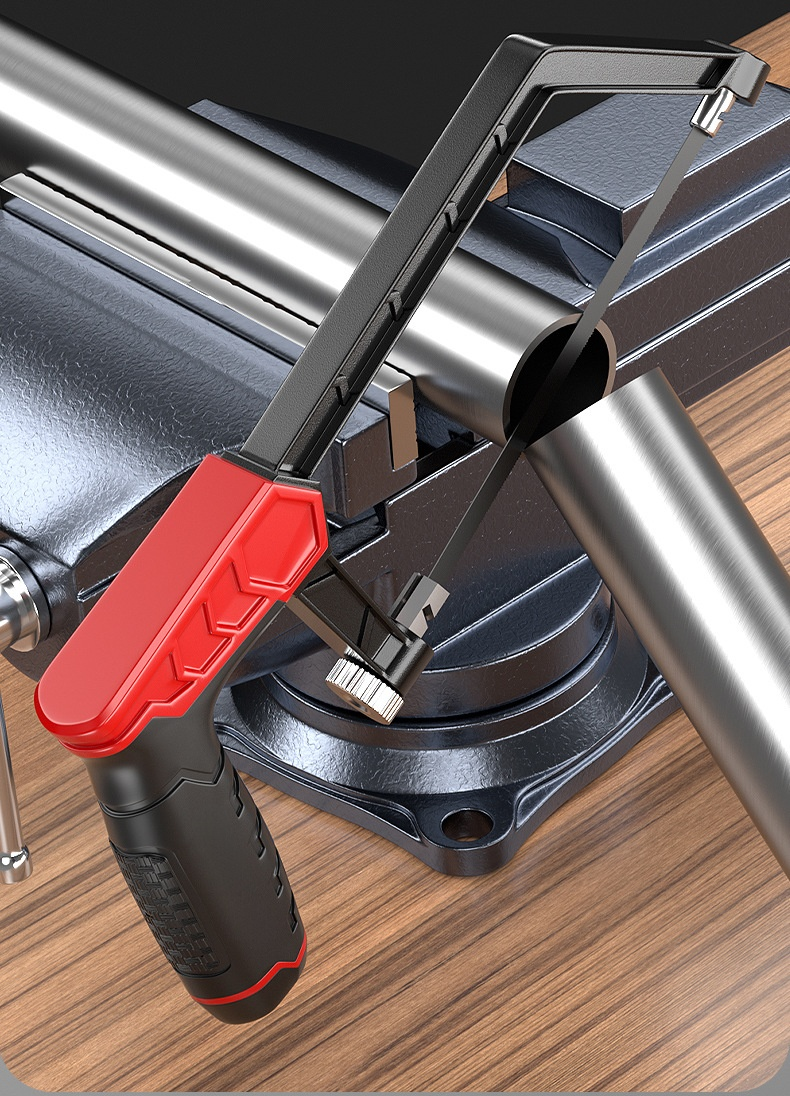 금속 작업용 강력톱 사용 예시