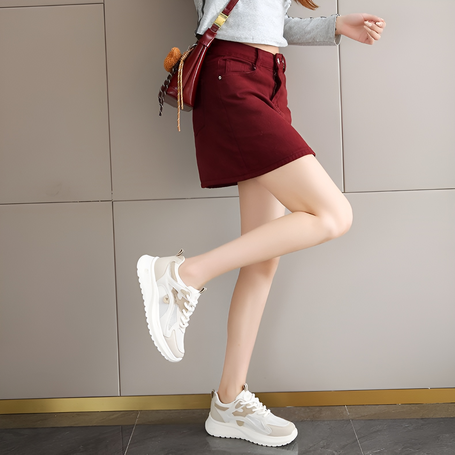 ソフトソールのスニーカー、女性用の黒いダッドシューズ、夏用の通気性のある新作スニーカー、軽くて疲れにくい作業靴、滑り止めスニーカー