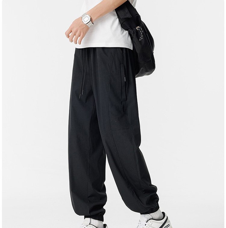 Sommer-geld als freizeitersatz und lockere hosen