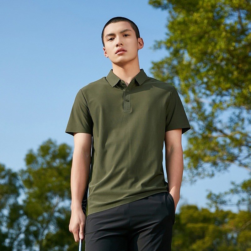 Er war im sommer polo ohne titel