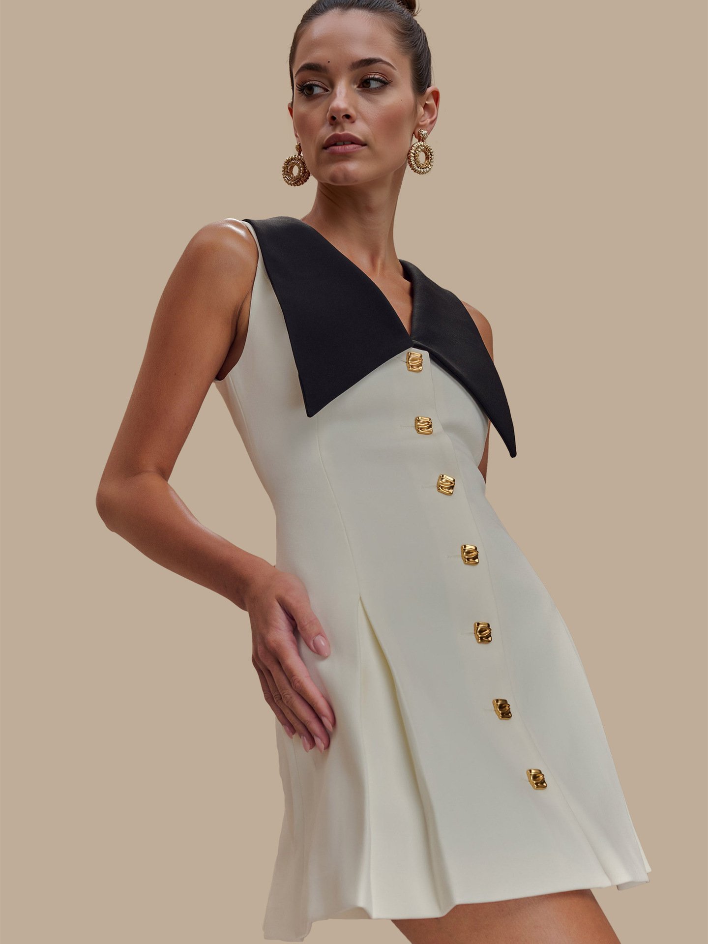 Das zi zi hat üppige knöpfe aus metall eingeknöpft, statt verziert