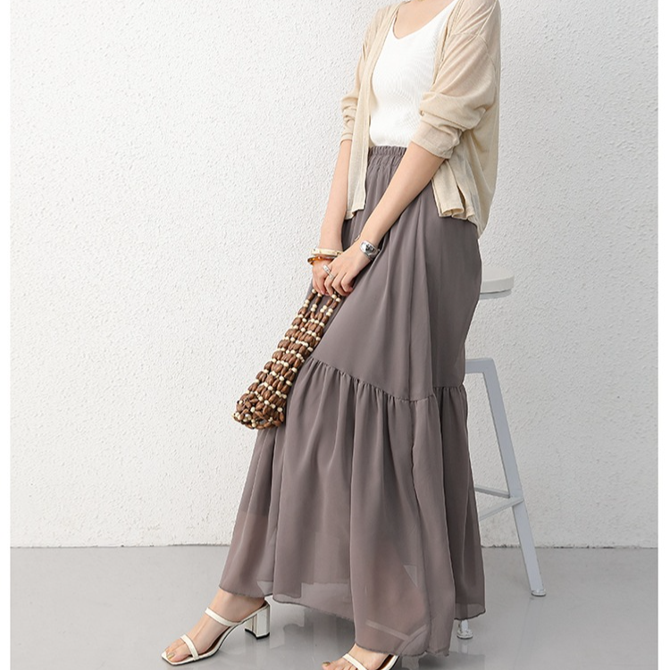 ドロップ感が特徴のケーキスカートディテール