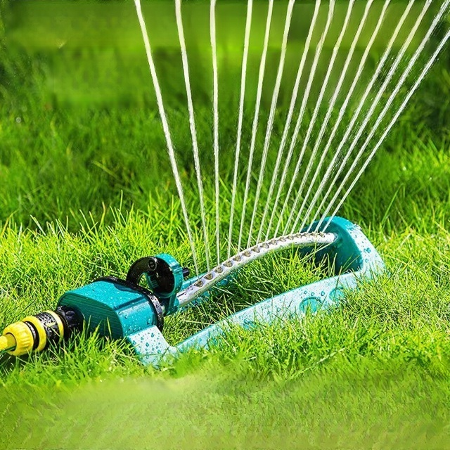 회전 가능한 다노즐 살수기     