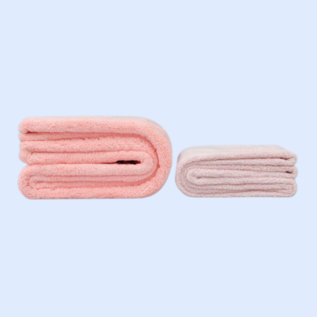 Quick-drying towel for washing and wiping hair