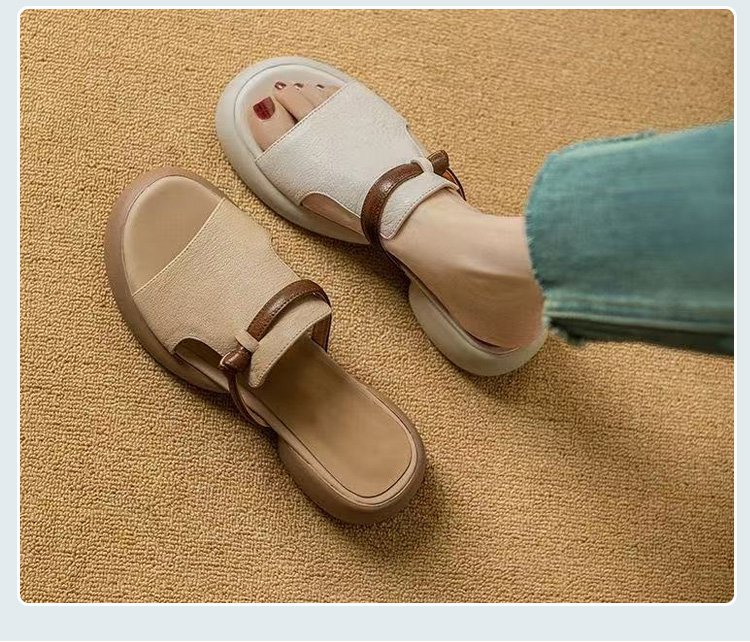 カジュアルコーデに合うレザーサンダル