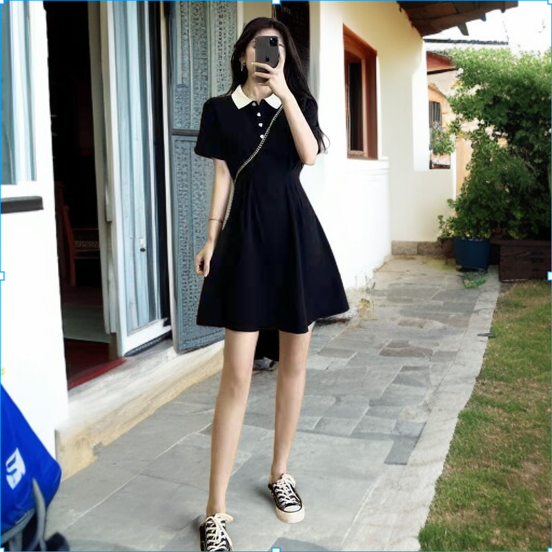小さめの黒襟ウエストワンピース女性夏新作ヘップバーン風リトルブラックワンピーストレンド