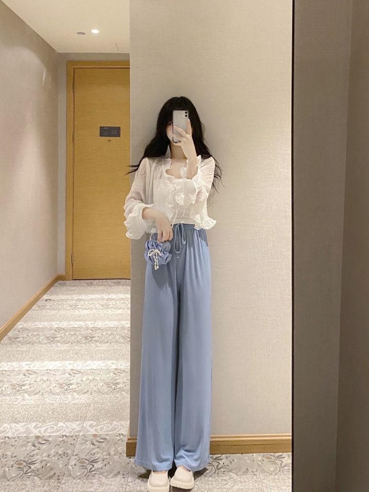 벨트 포인트로 스타일리시한 래시가드