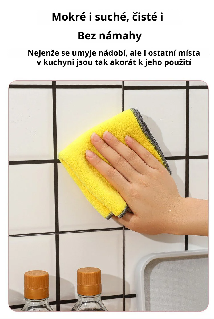 Podložka z korálového fleecu při mytí auta