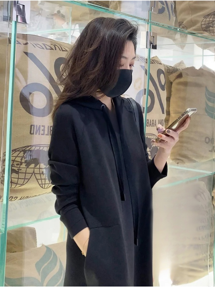 슬림핏 후드 원피스