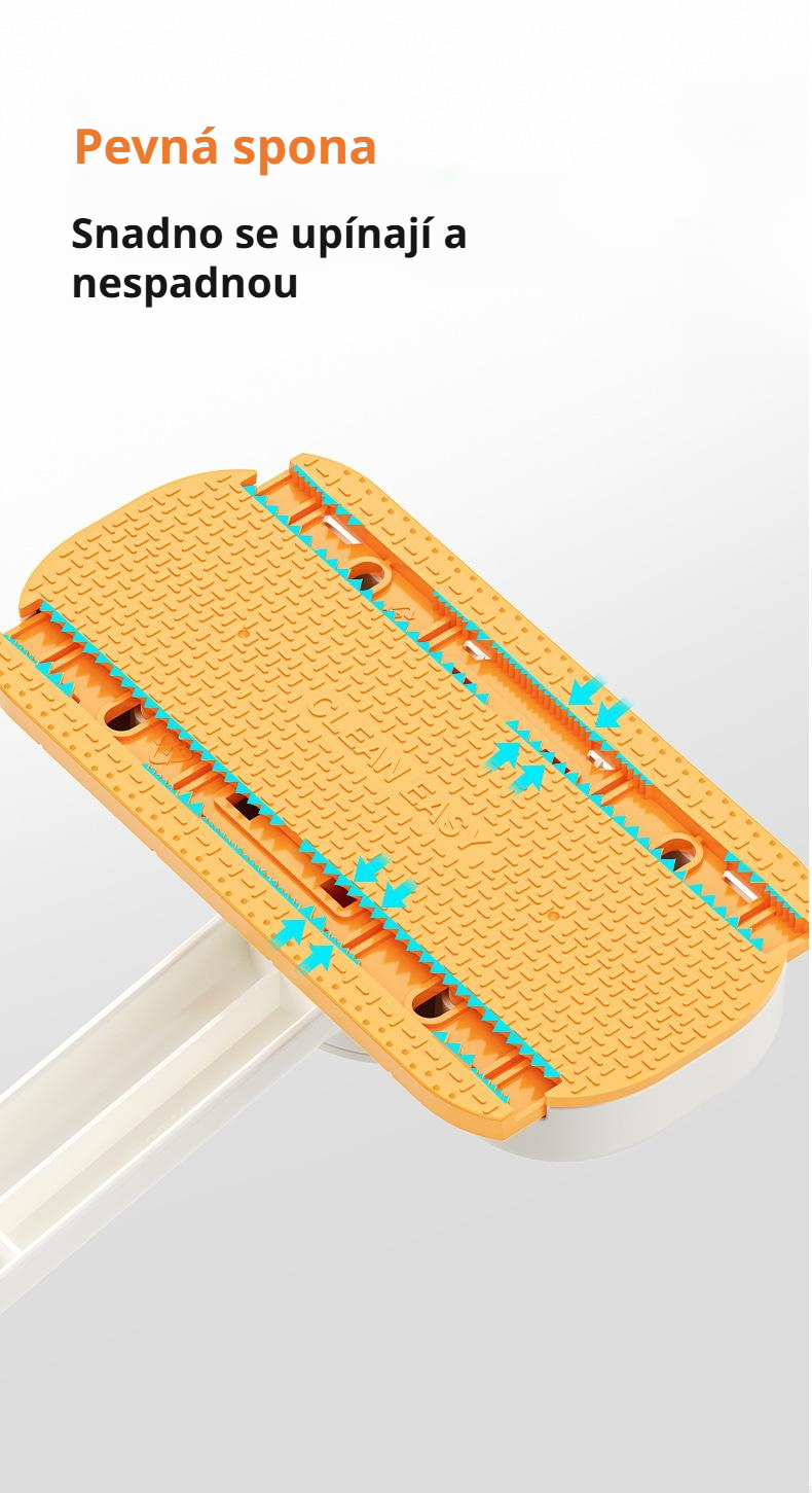 Ukázka použití automatického mopu na dřevěné podlaze