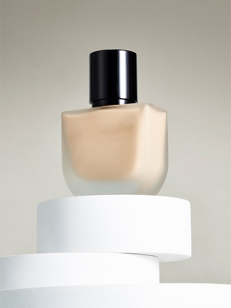 Voděodolný a potu odolný tekutý make-up