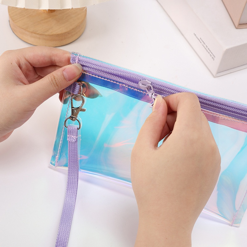 レディース向け大容量ビーチバッグ収納例