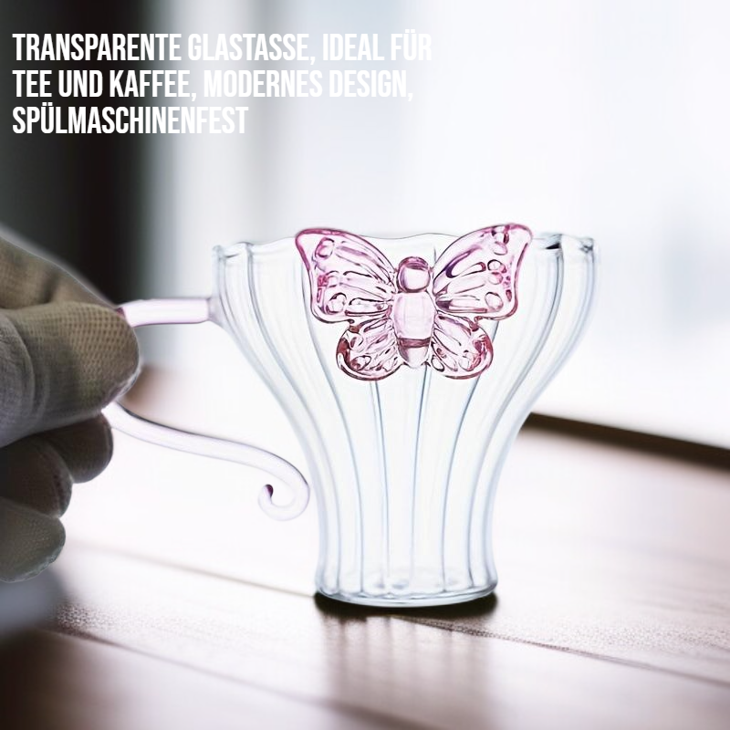 Kleine Teetasse aus transparentem Glas