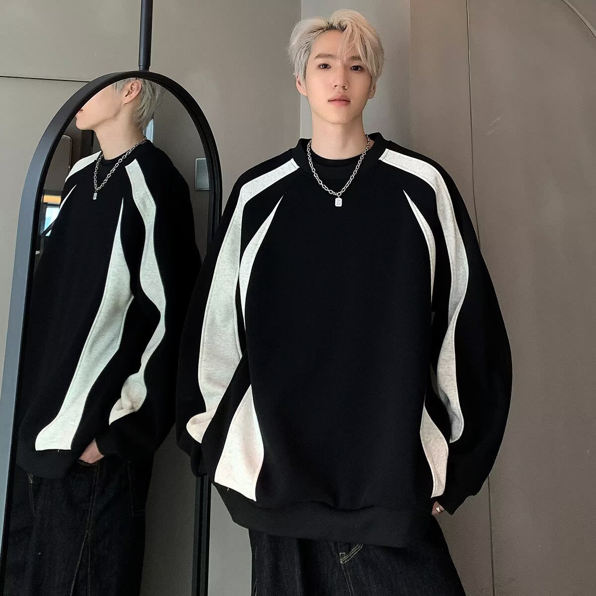 アメリカンスタイルストライプカラーブロックトレーナー