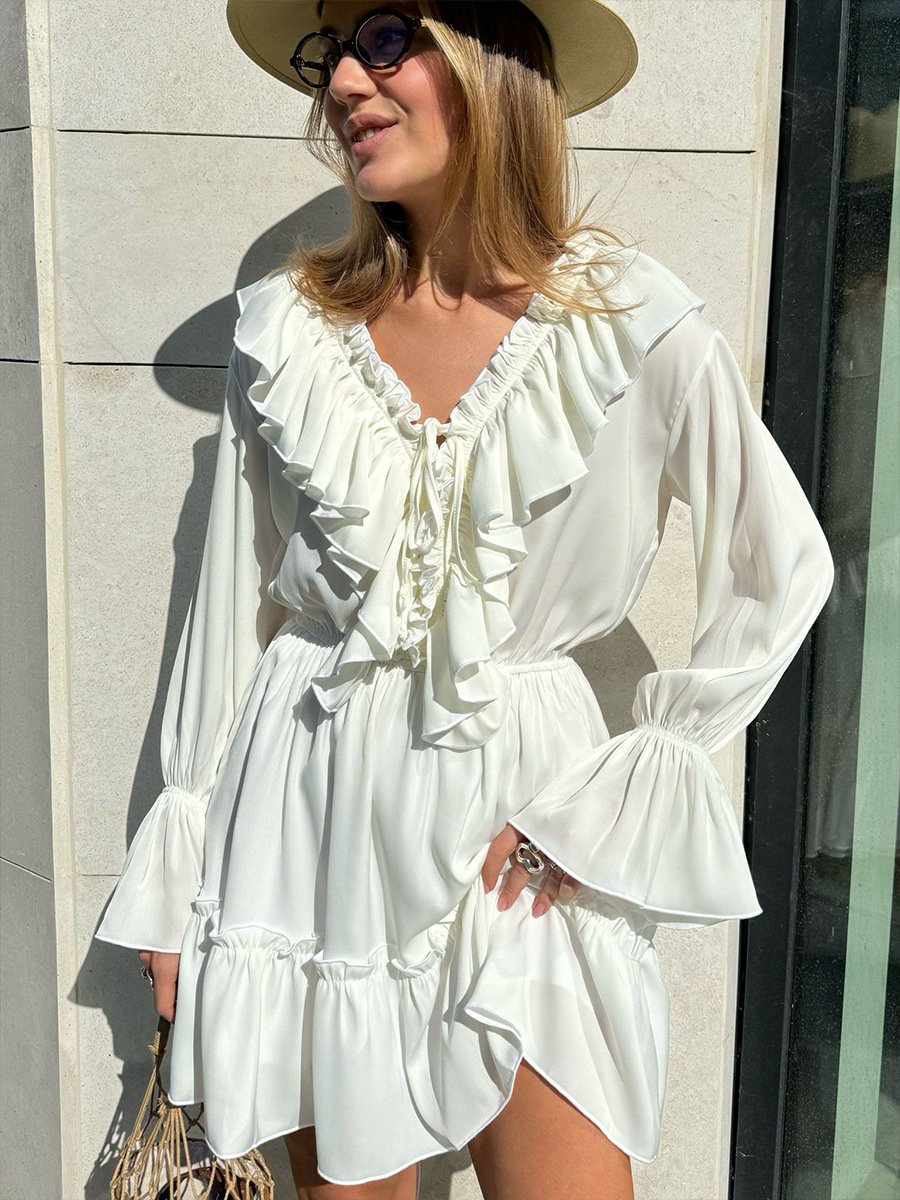 Diese neue garnitur garniges kleid macht jetzt nach amerika und in die usa ein schneeball