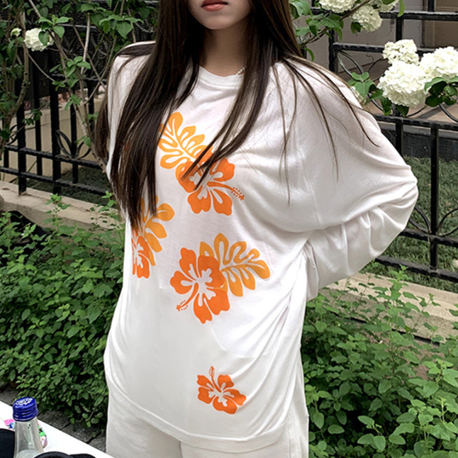 가볍고 통기성 좋은 자외선 차단 블라우스