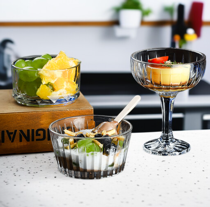 ギフトボックス入り赤ワイングラス