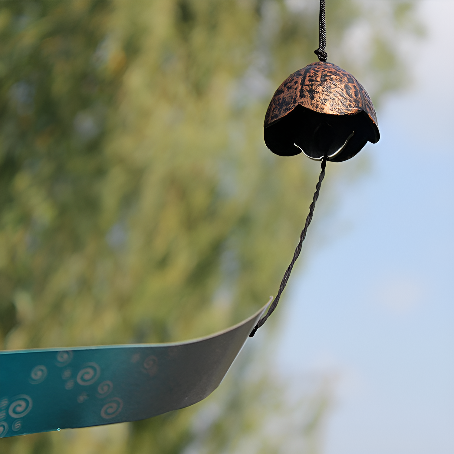 風鈴 金属 鉄器 ふうりん 手作り 伝統工芸品 日本の夏の風物詩 風鈴 おしゃれ ウィンドチャイム いい音 鐘 贈り物 プレゼント 釣鐘