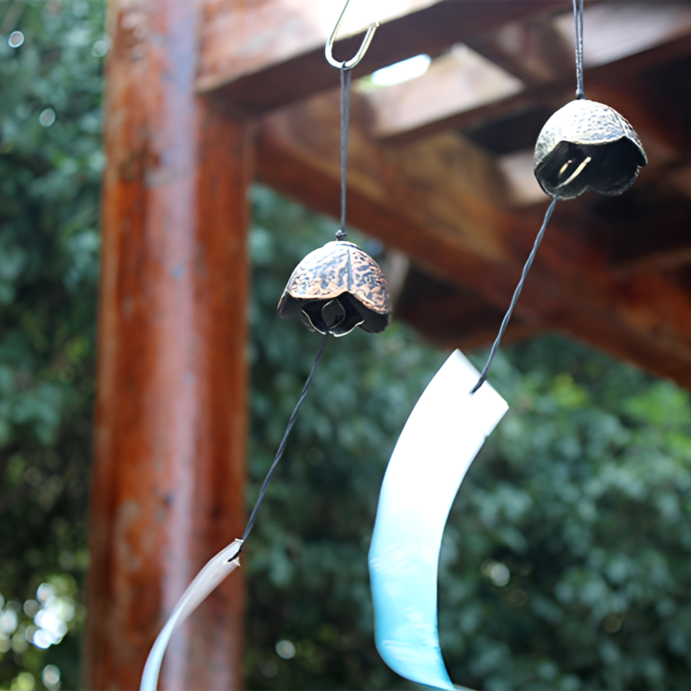 日本伝統の手作り鉄器風鈴の全体写真