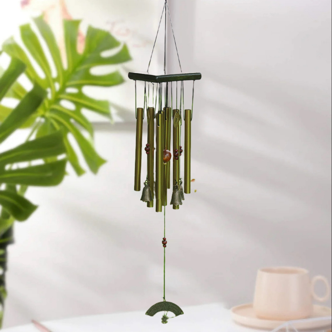 家庭装飾に最適なウィンドチャイム設置例