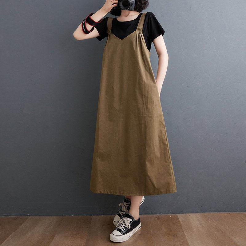 夏のルーズな大きいサイズのドレス女性 ミッドレングス年齢不詳バックストラップドレス 文学的な夏のドレス