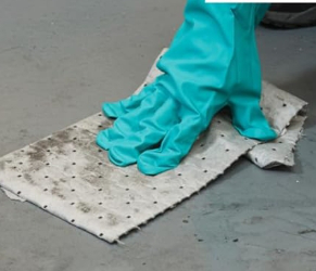 吸水シートをキッチンで使用している様子