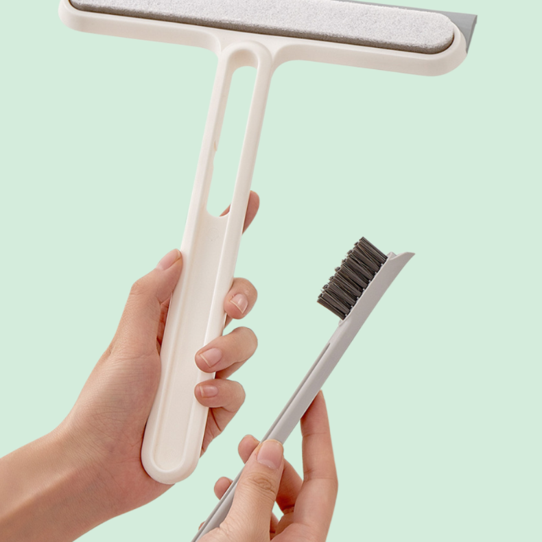 Multifunctional 4-in-1 windshield wiper