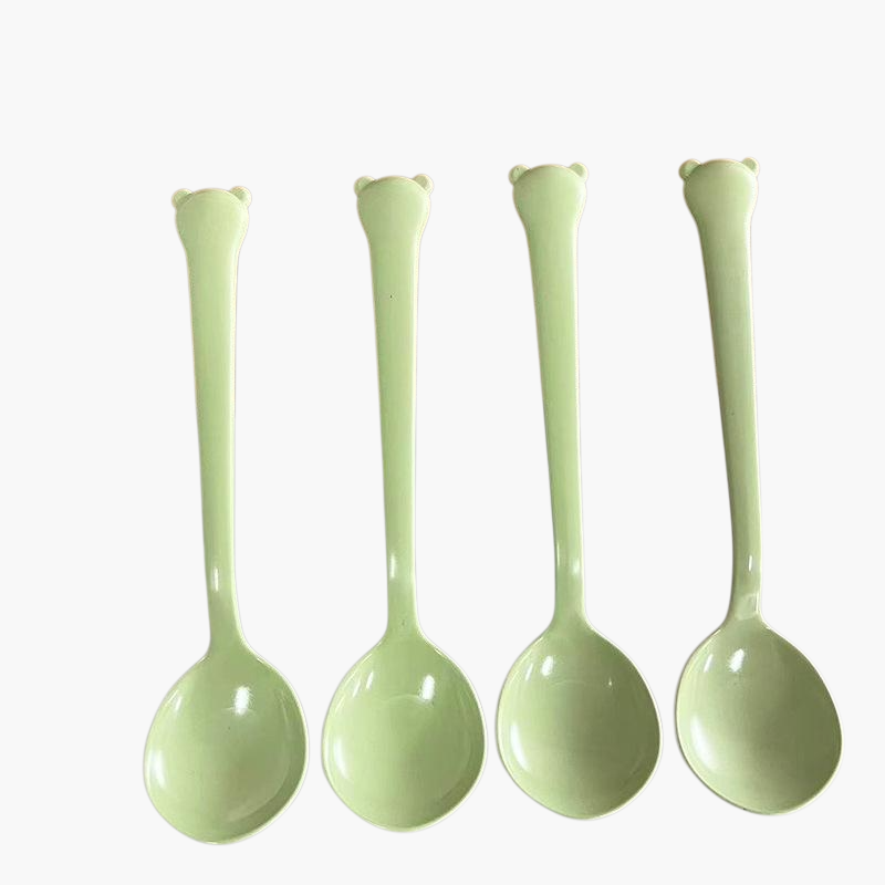 고가의 숟가락