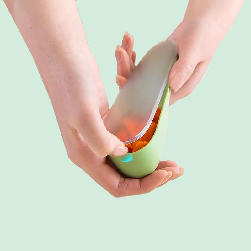 多機能フルーツナイフ＆収納付きピーラー