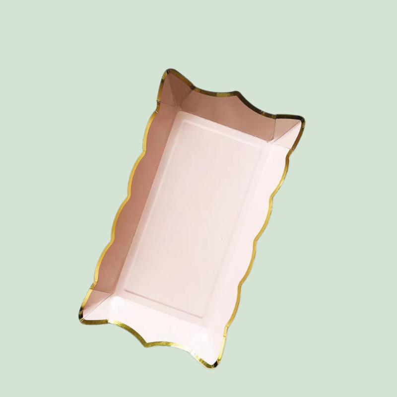 長方形の陶磁器食器皿