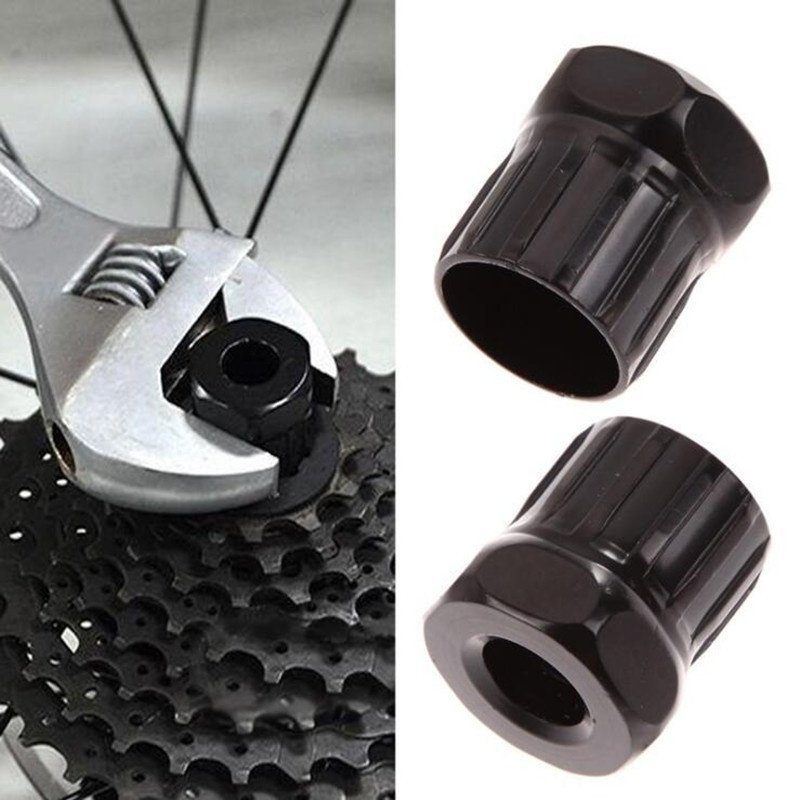 自転車メンテナンス用工具セットの使用イメージ