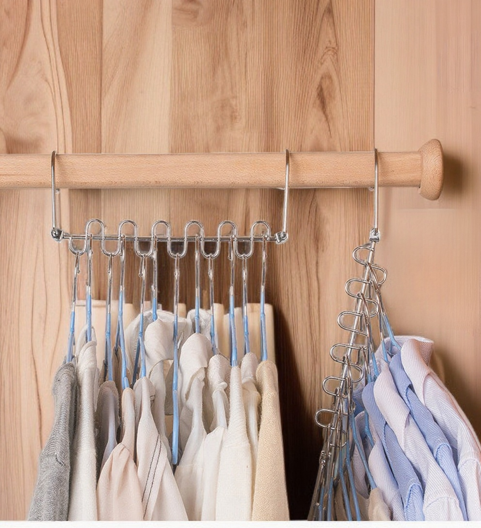 Porézní magický věšák na oblečení v moderní domácnosti