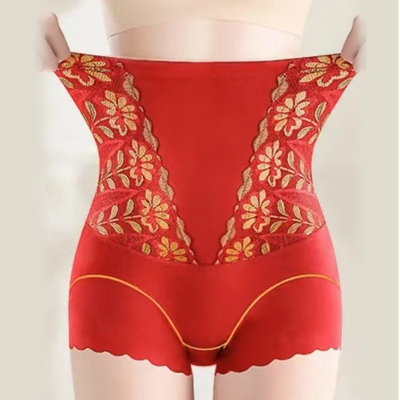 สีแดงเข้ม 