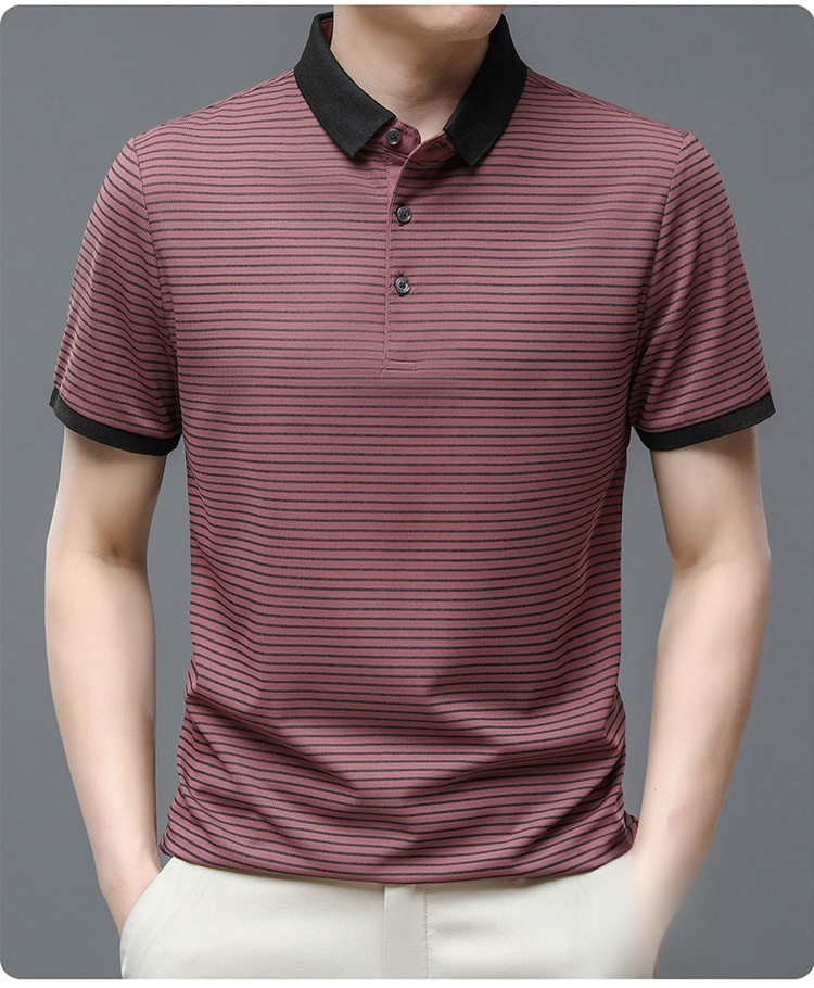 ビジネスシーンにも合う上品なポロシャツ