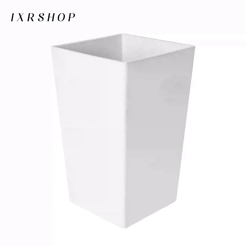 Maceta de alta gama en terraza moderna